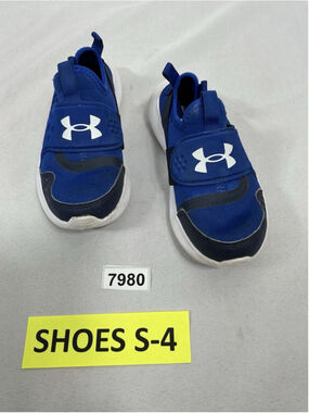 Boys Under Armour Excellent Condition Slip On Sneakers 1 Y Blue